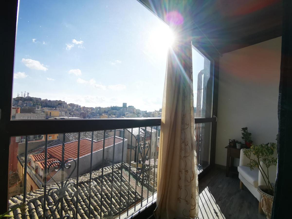 Centro Sicilia Rooms-Suites & Terrace Enna Bagian luar foto