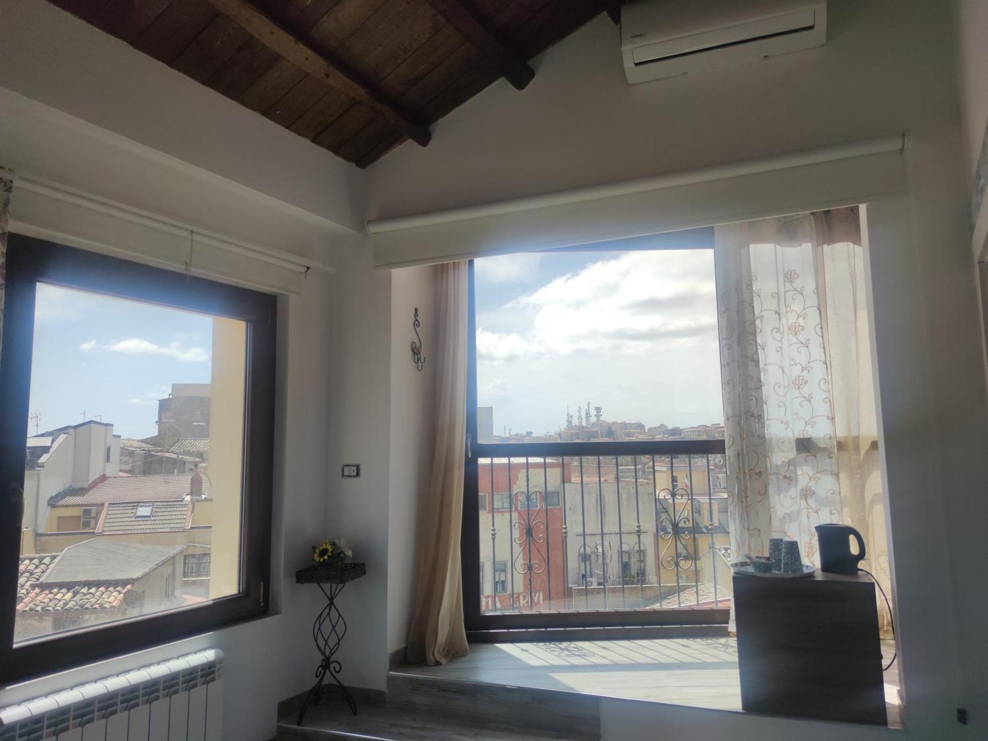 Centro Sicilia Rooms-Suites & Terrace Enna Bagian luar foto