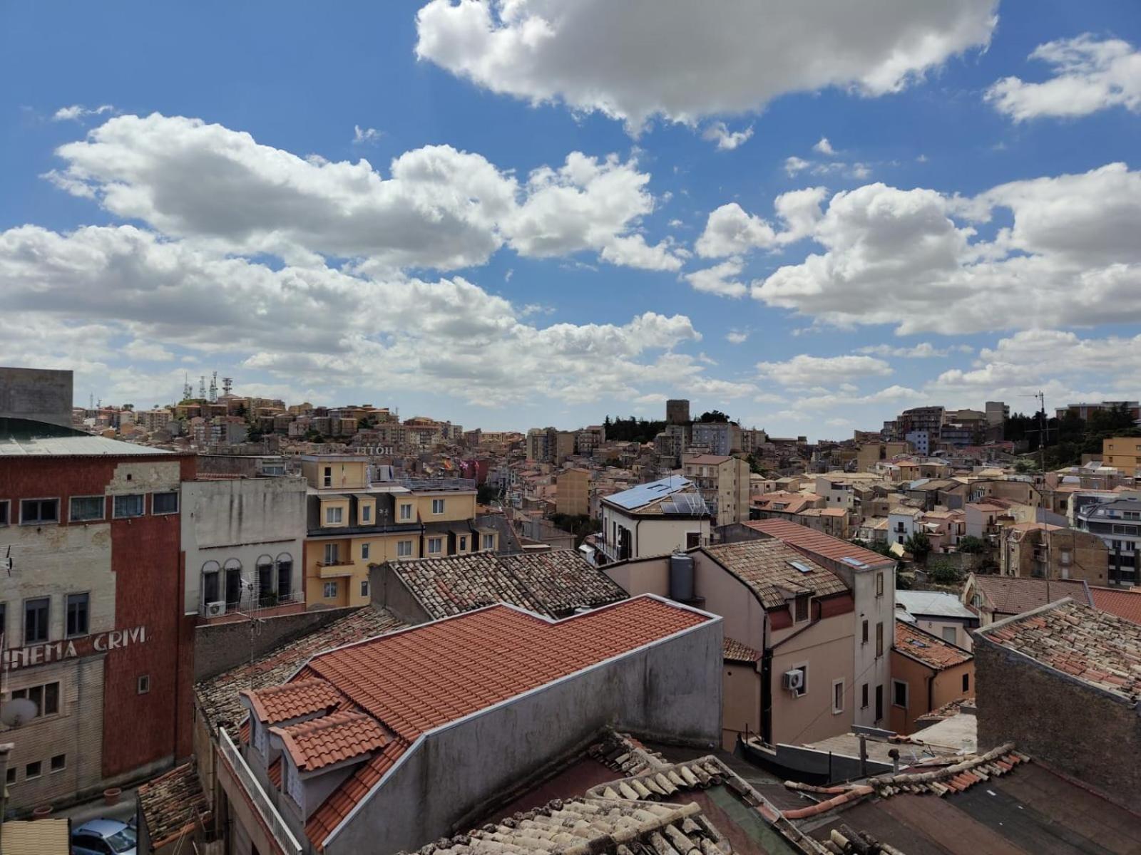 Centro Sicilia Rooms-Suites & Terrace Enna Bagian luar foto