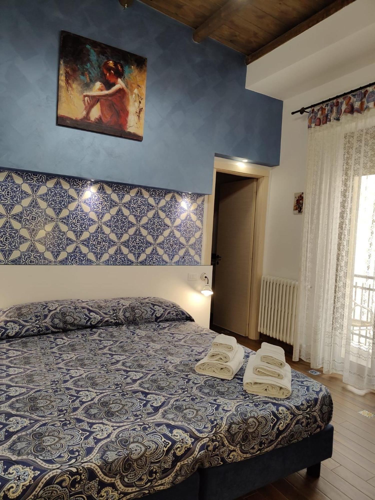 Centro Sicilia Rooms-Suites & Terrace Enna Bagian luar foto