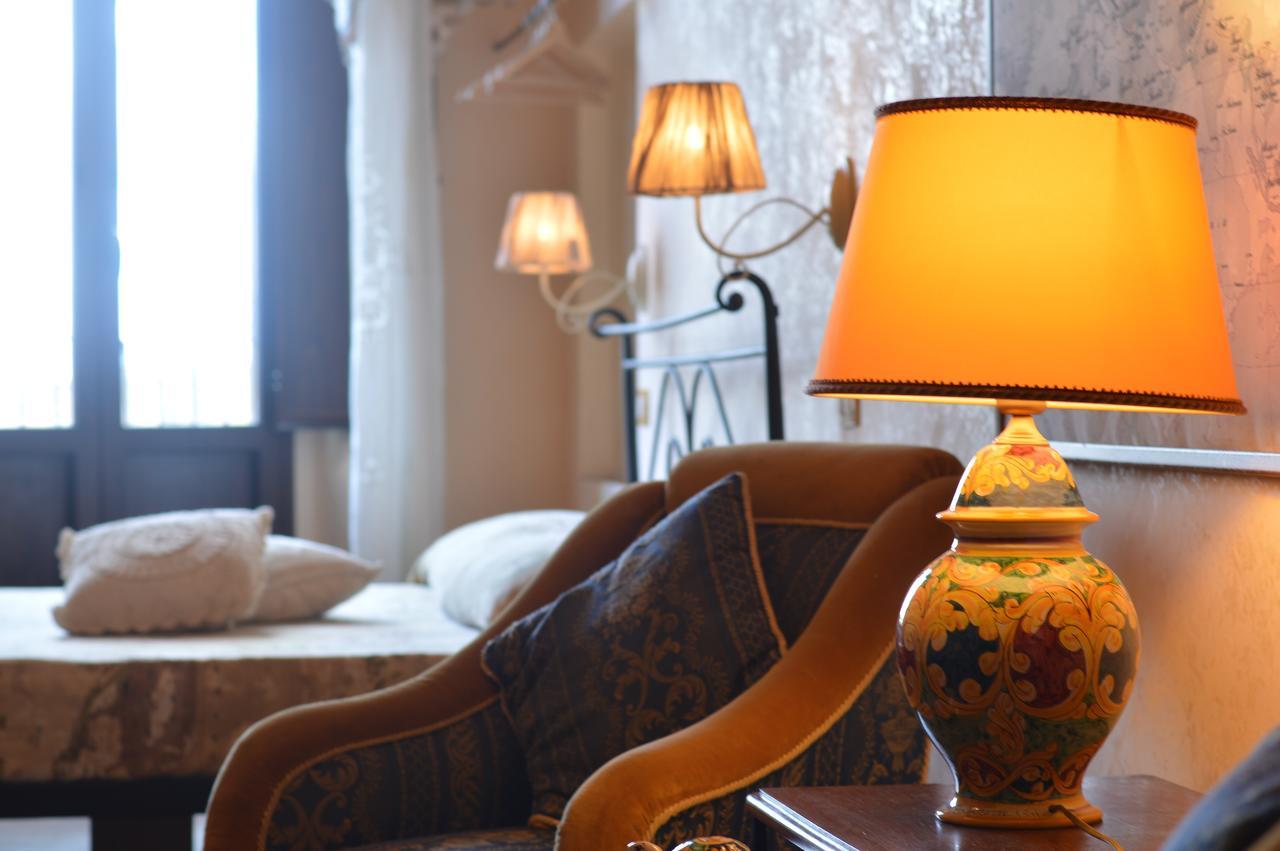 Centro Sicilia Rooms-Suites & Terrace Enna Bagian luar foto