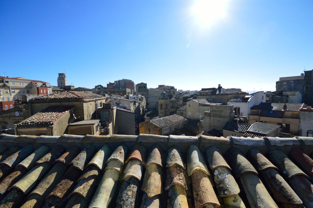 Centro Sicilia Rooms-Suites & Terrace Enna Bagian luar foto