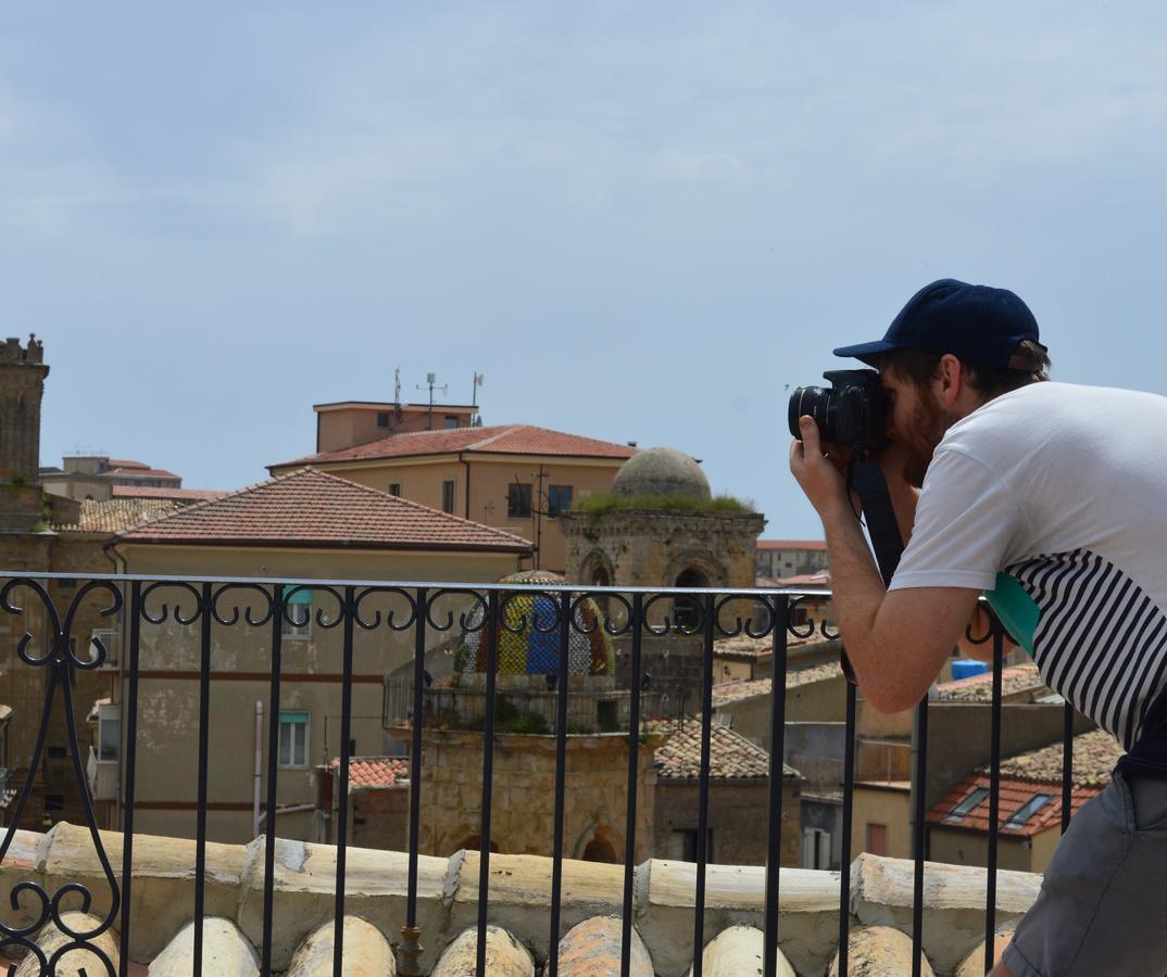 Centro Sicilia Rooms-Suites & Terrace Enna Bagian luar foto