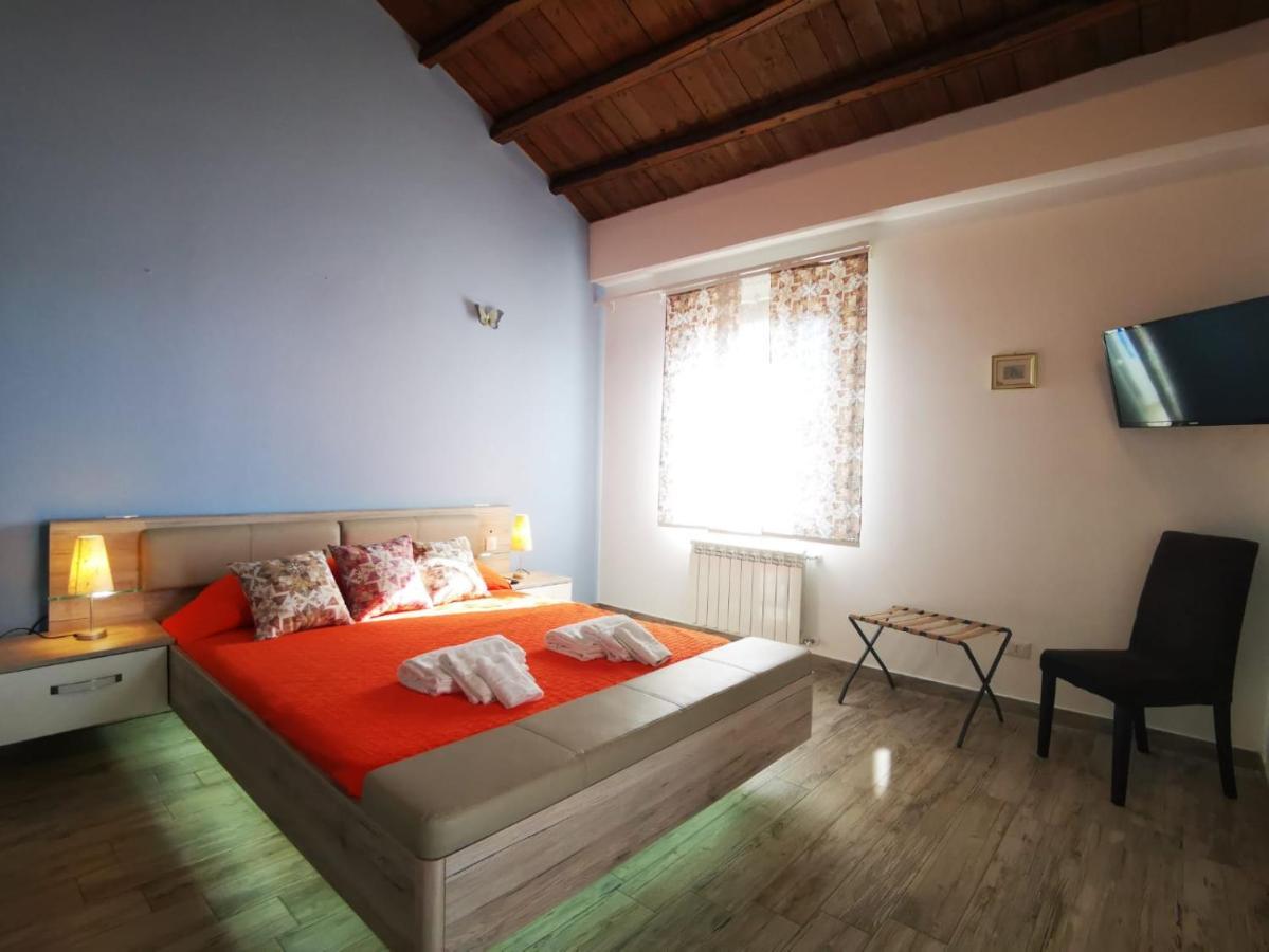 Centro Sicilia Rooms-Suites & Terrace Enna Bagian luar foto